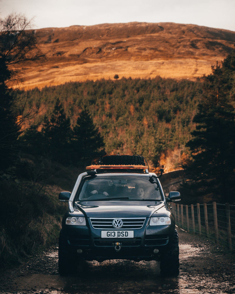 Touareg et Cayenne Overland : choisir protections sous caisse, éclairage et accessoires utiles