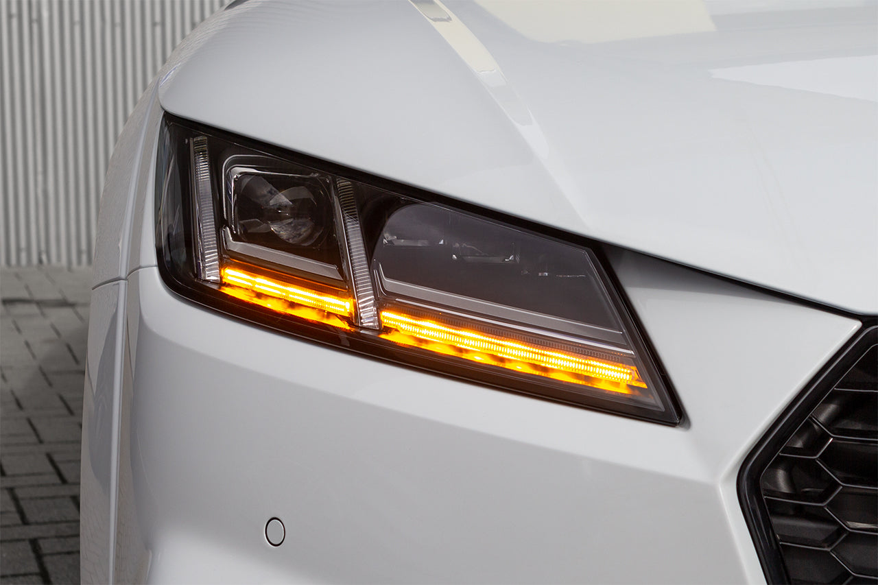 LED Matrix Headlights LED DRL and dynamic blinker for Audi TT 8S (FV) – vue 3