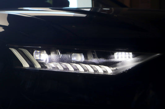 HD Matrix LED Headlights LED DRL and dynamic turn signal for Audi Q8 4M