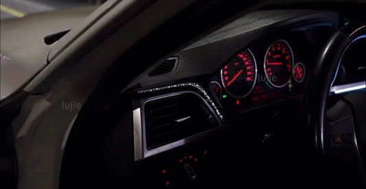 Panneaux LED rouges de console et portières BMW F30 2013–2019 – photo 2