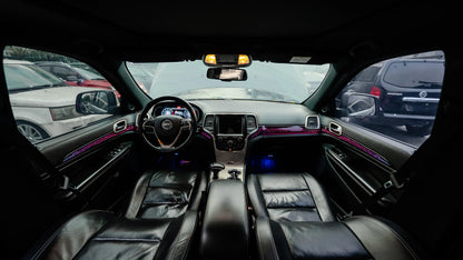Kit LED d’ambiance Jeep Grand Cherokee 2011–2021 – application – photo 3