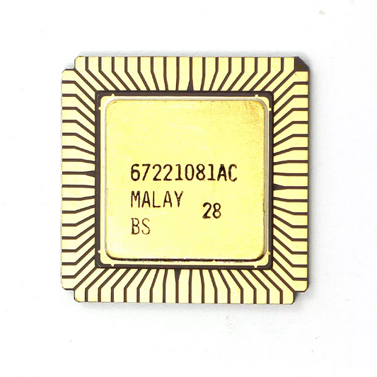Package R80188 : LCC ; Microprocesseur 8 bits à haute intégration – vue principale