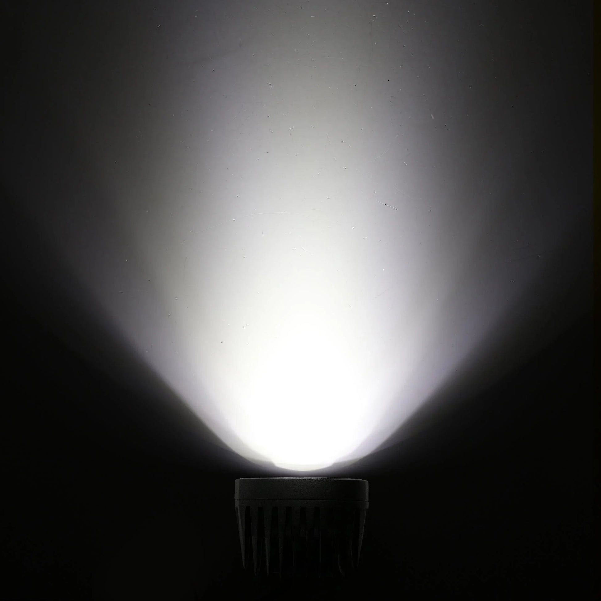 P4 série | 4 Inch 90W 9000LM Round LED Driving Lights Flood blanc Pod Lights – vue 9