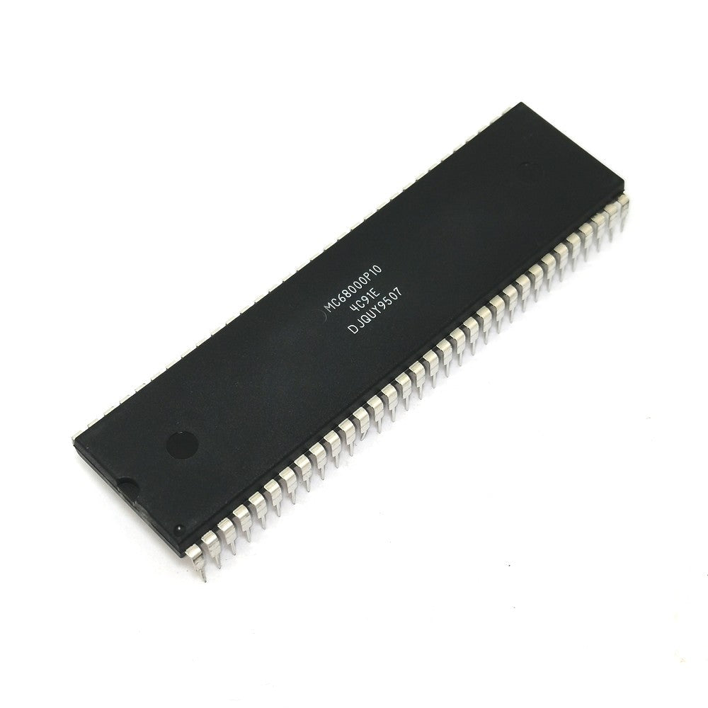 MC68HC000P12 Paquet : DIP-64 – vue 3
