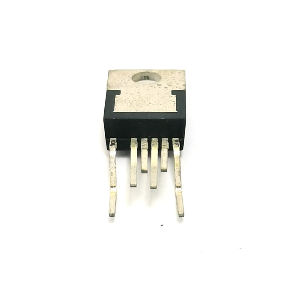 Paquet TOP261YN : TO220-6 – vue 4