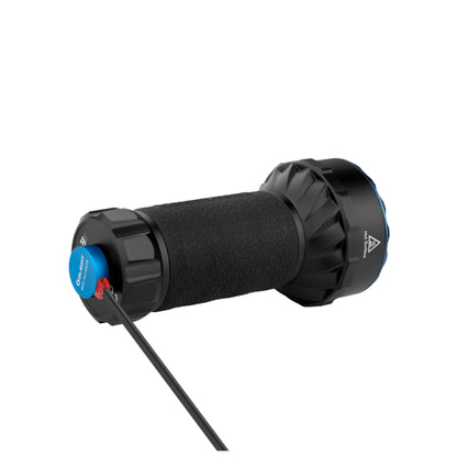 Lampe torche Olight Seeker 4 Pro, 4 600 lm – vue 4 – NOVADOMIO