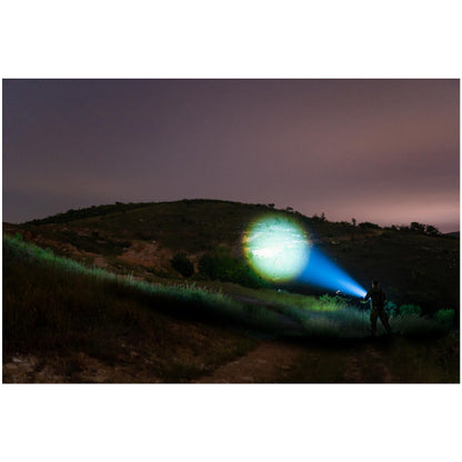 Lampe torche Olight Seeker 4 Pro, 4 600 lm – vue 10 – NOVADOMIO