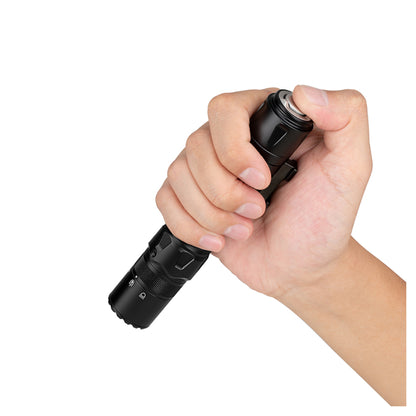 Lampe torche Olight Baton 4 Premium Edition, 1 300 lm – vue 13 – NOVADOMIO